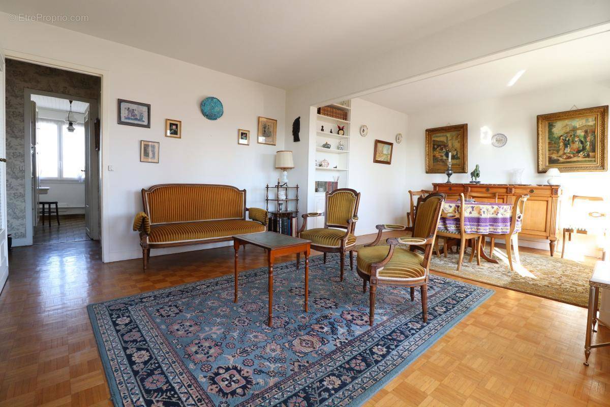 Appartement à JUVISY-SUR-ORGE