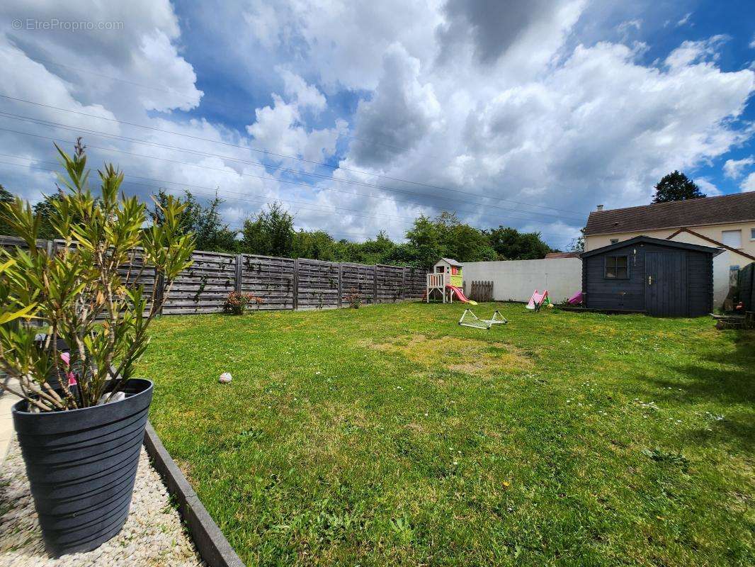 Maison à SAINT-GERMAIN-LES-ARPAJON