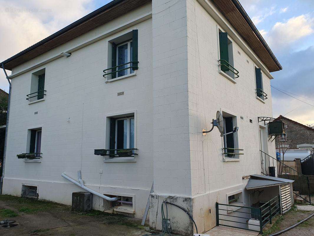 Appartement à ANGERVILLE