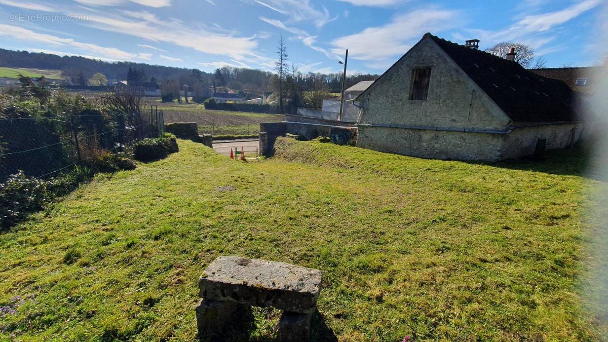 Terrain à PUISELET-LE-MARAIS