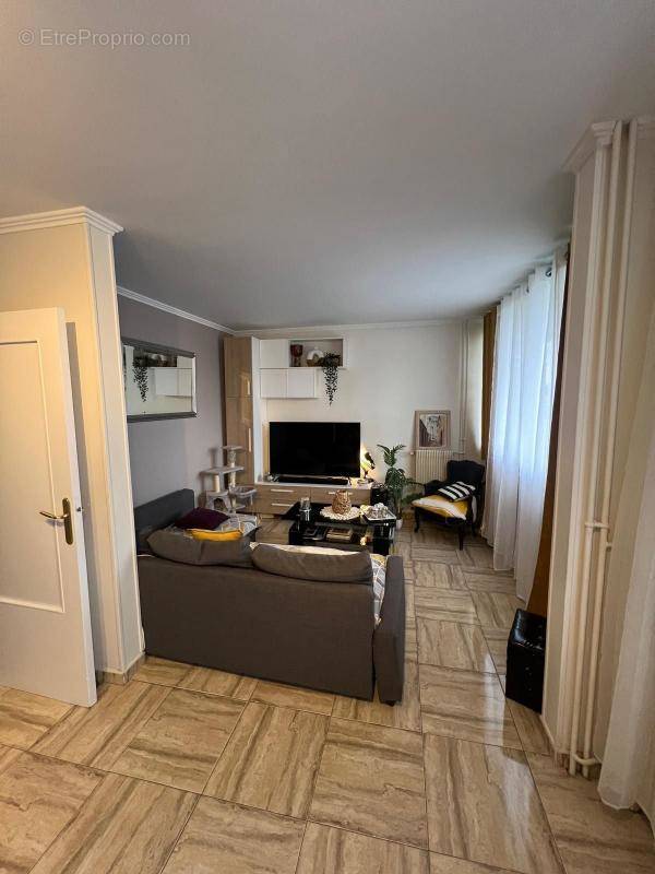 Appartement à NEUILLY-SUR-MARNE