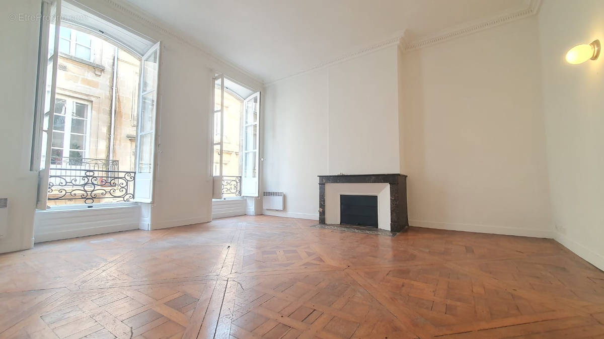 Appartement à BORDEAUX