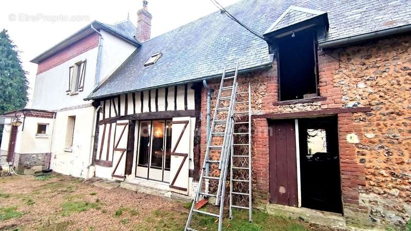 Maison à AMFREVILLE-SOUS-LES-MONTS