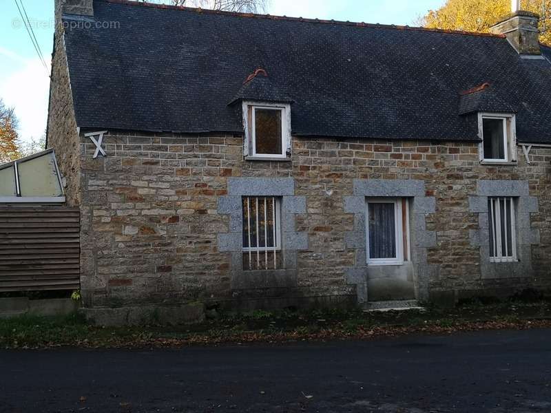 Maison à PLOUMAGOAR