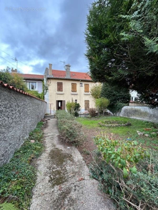 Maison à CLERMONT-FERRAND