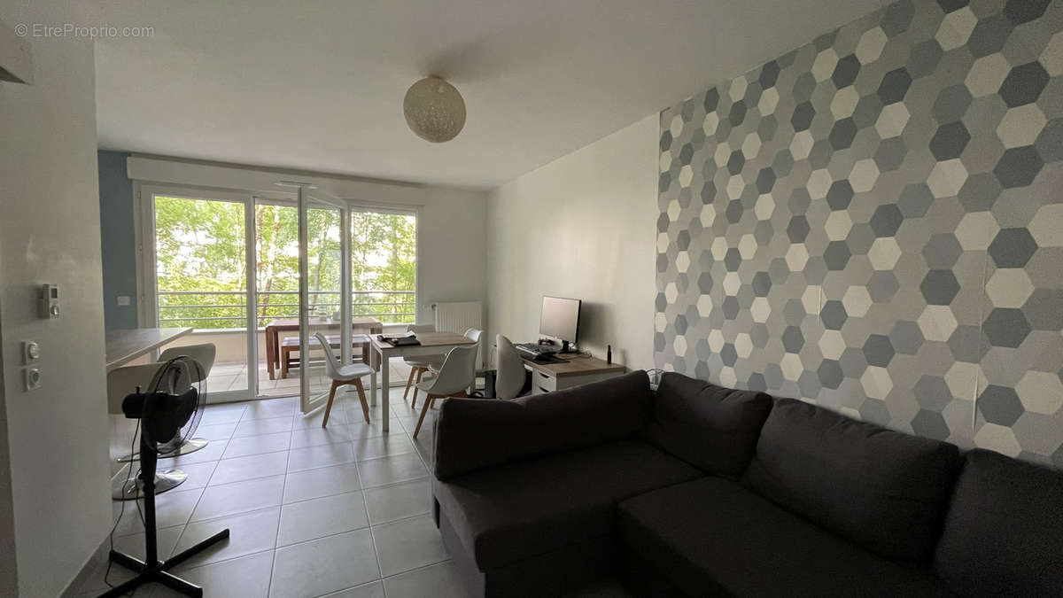 Appartement à SAINT-BRICE-COURCELLES