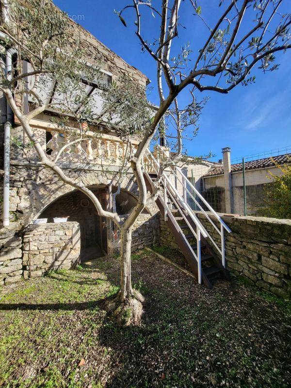 Appartement à SAINT-BRES