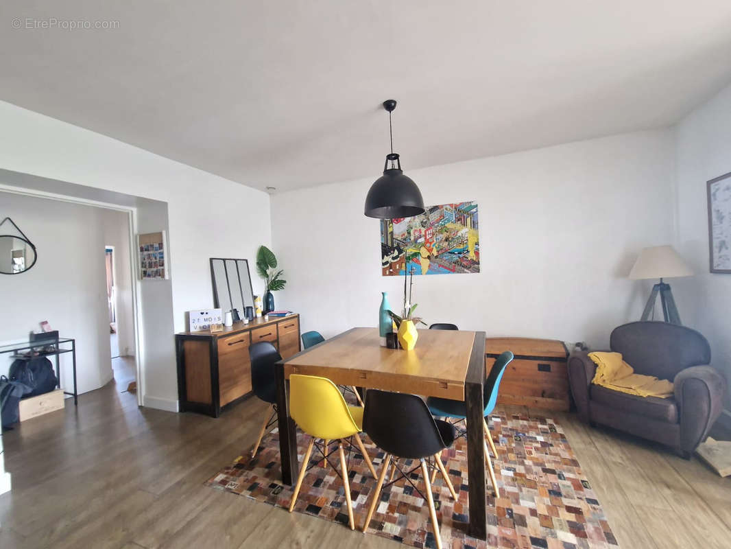 Appartement à BOUGUENAIS