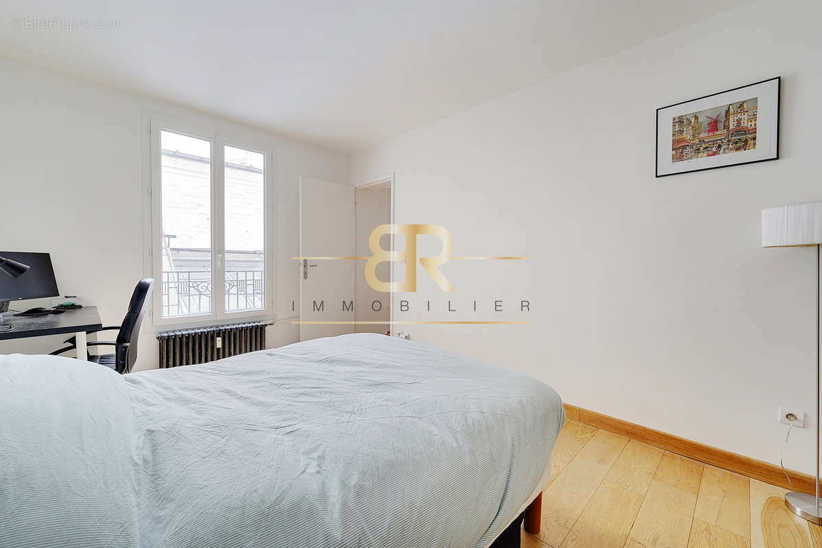 Appartement à PARIS-8E