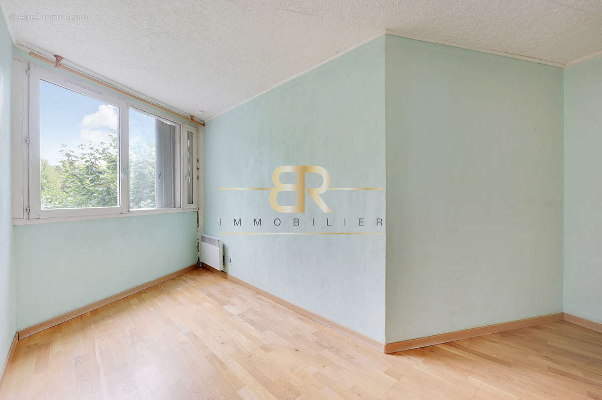 Appartement à AUBERVILLIERS