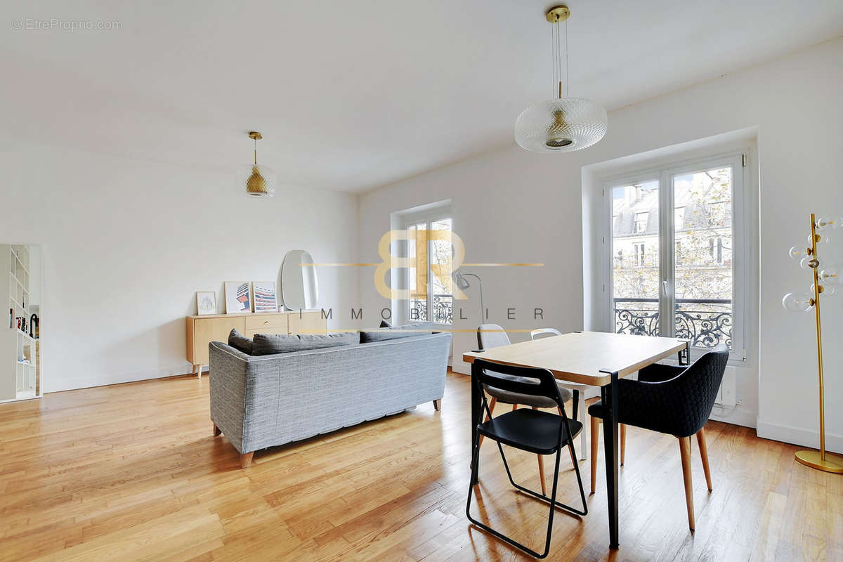 Appartement à PARIS-11E