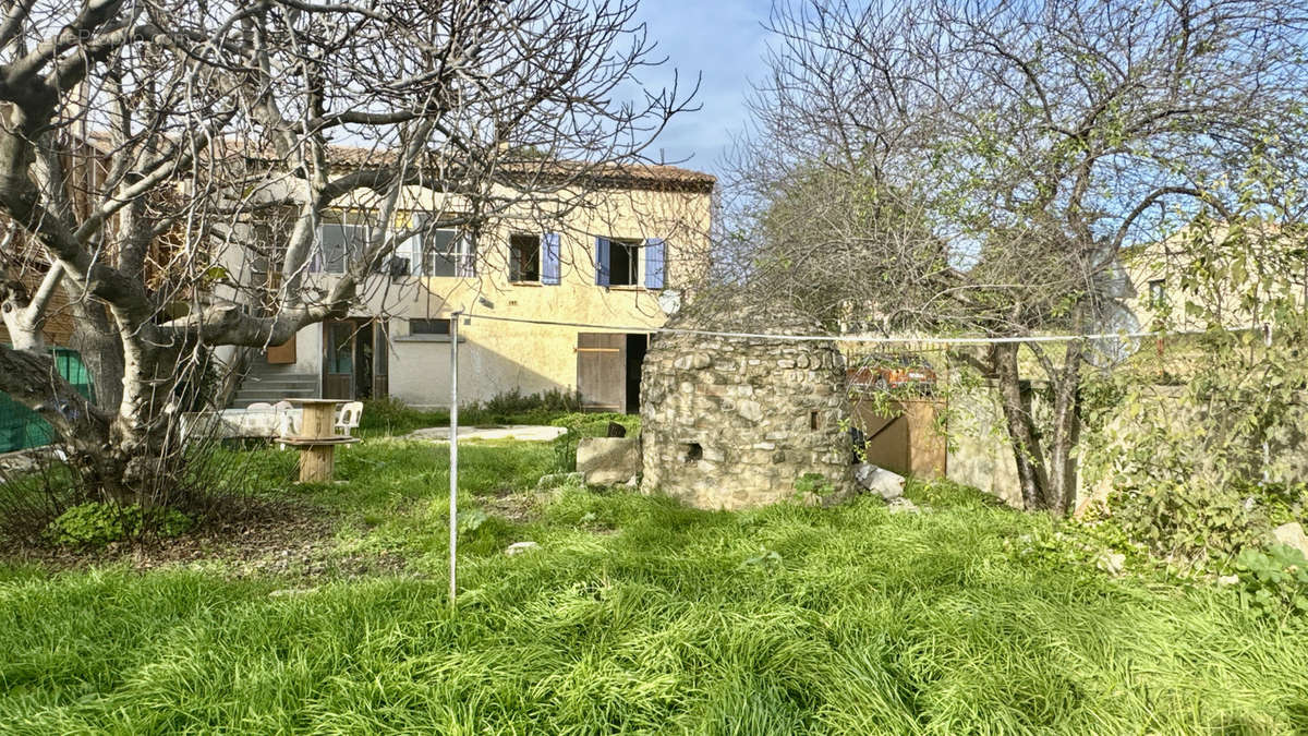 Maison à COLLORGUES