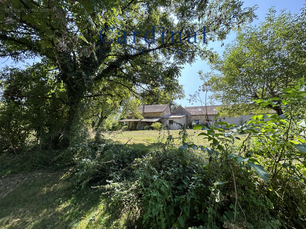 Maison à CHERVEIX-CUBAS