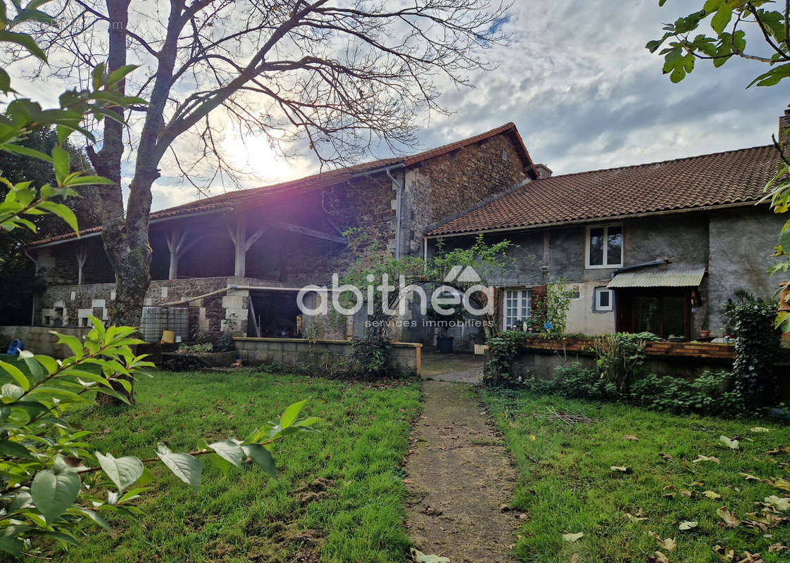 Maison à ROUMAZIERES-LOUBERT