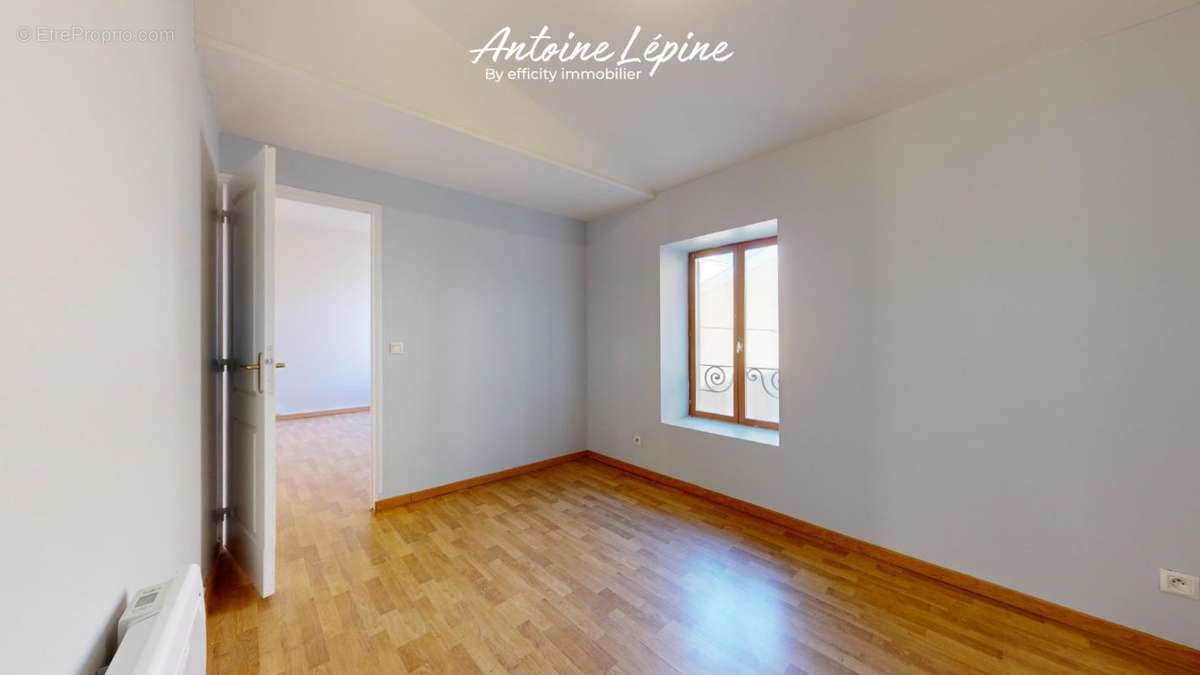 Appartement à GRIGNY