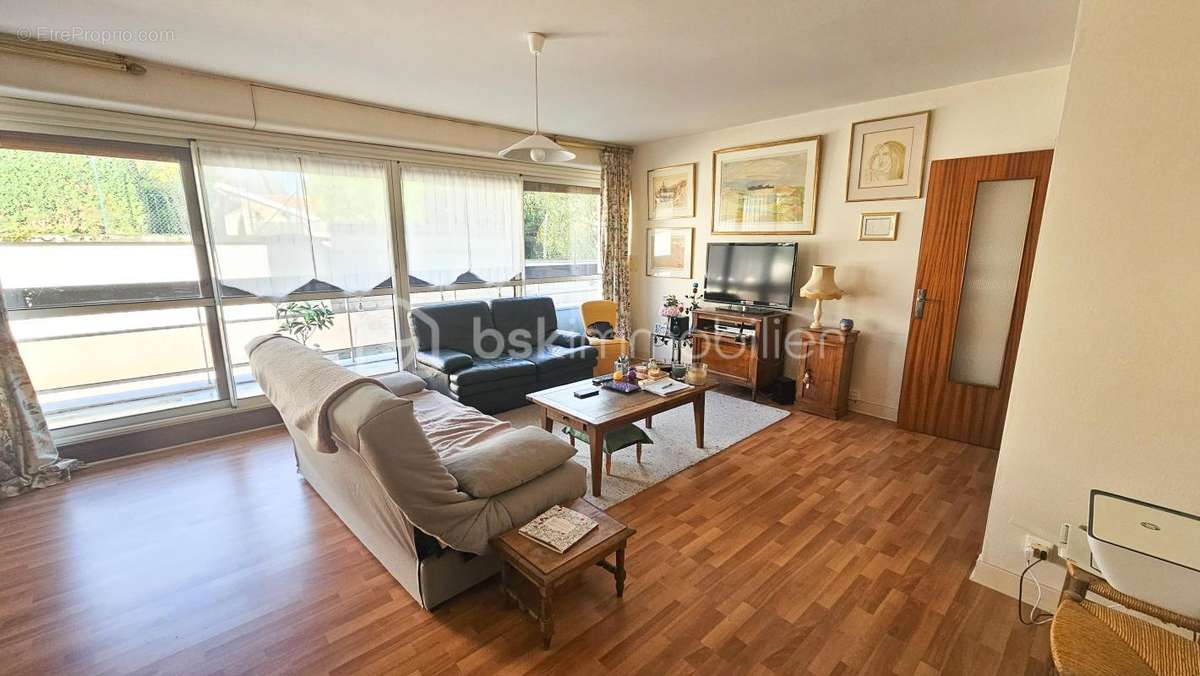 Appartement à TINQUEUX