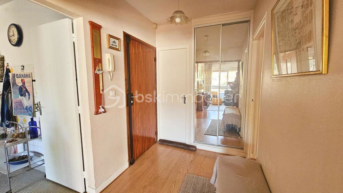 Appartement à TINQUEUX