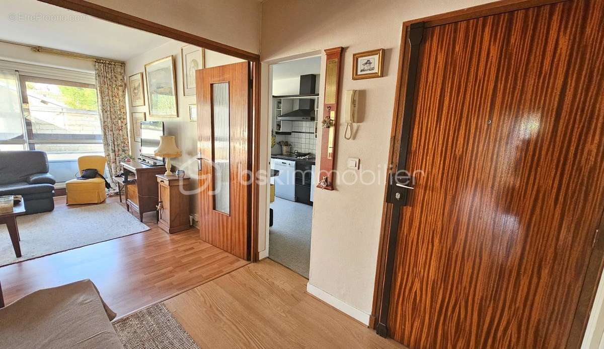 Appartement à TINQUEUX