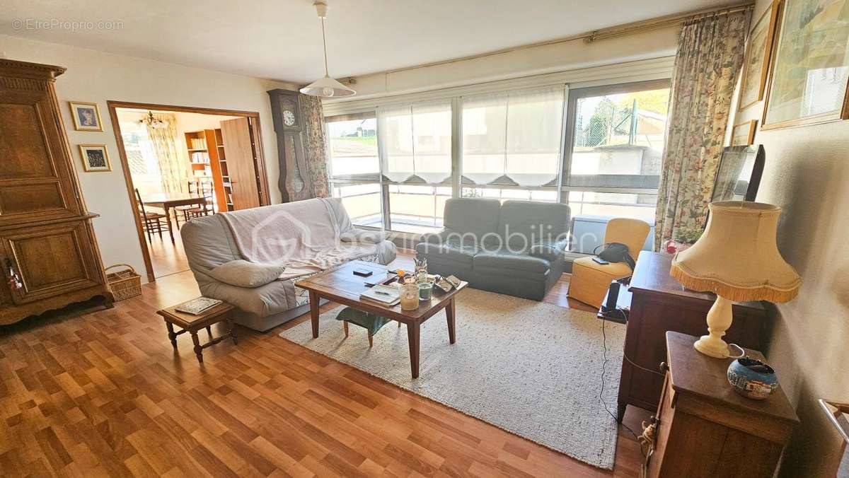 Appartement à TINQUEUX