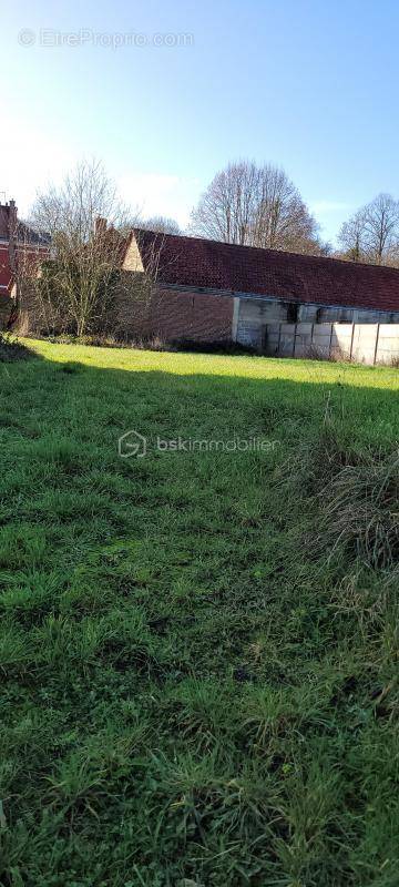 Terrain à AVRICOURT