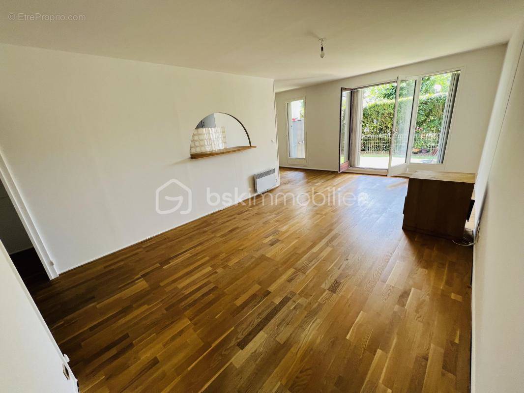 Appartement à MONTIGNY-LE-BRETONNEUX