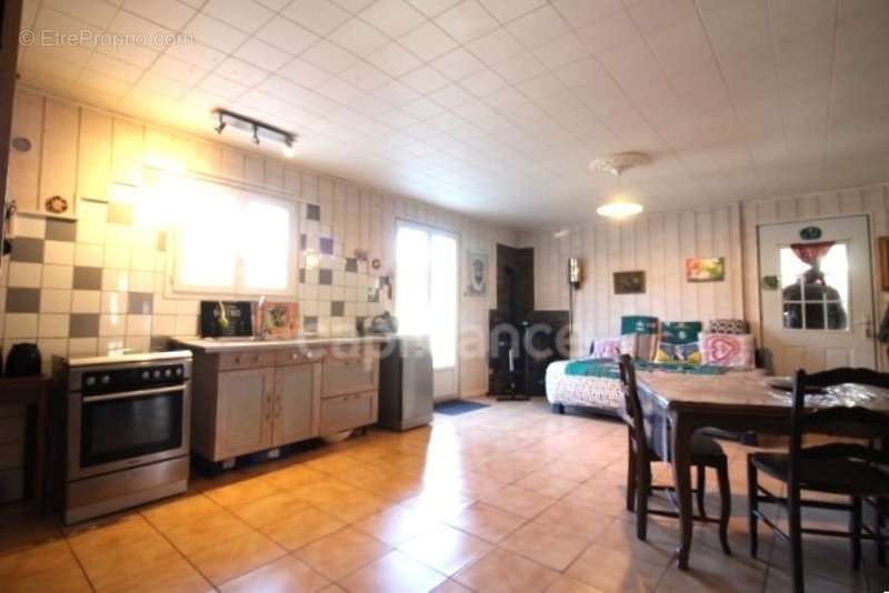 Appartement à L&#039;ESTRECHURE