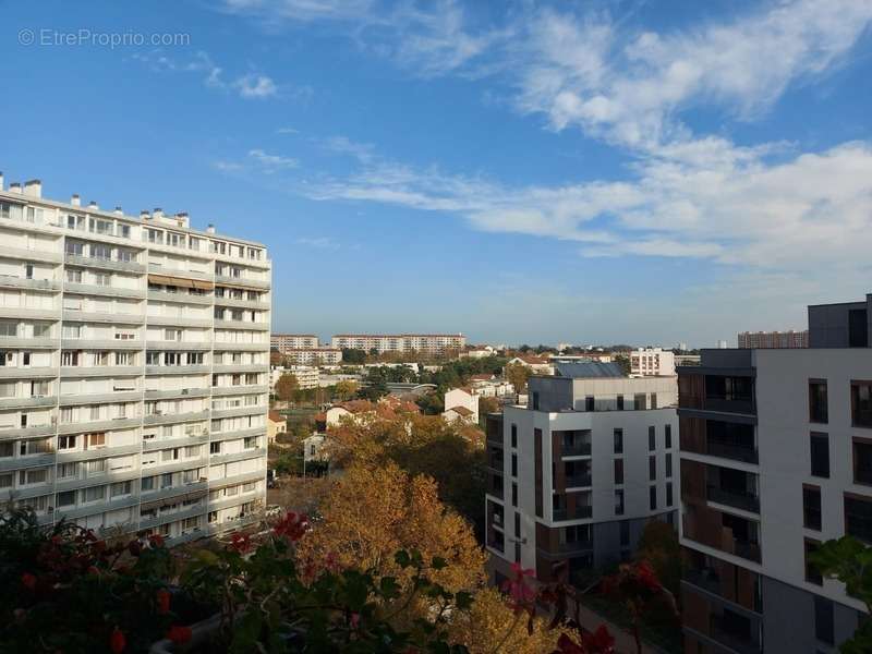 Appartement à LYON-8E