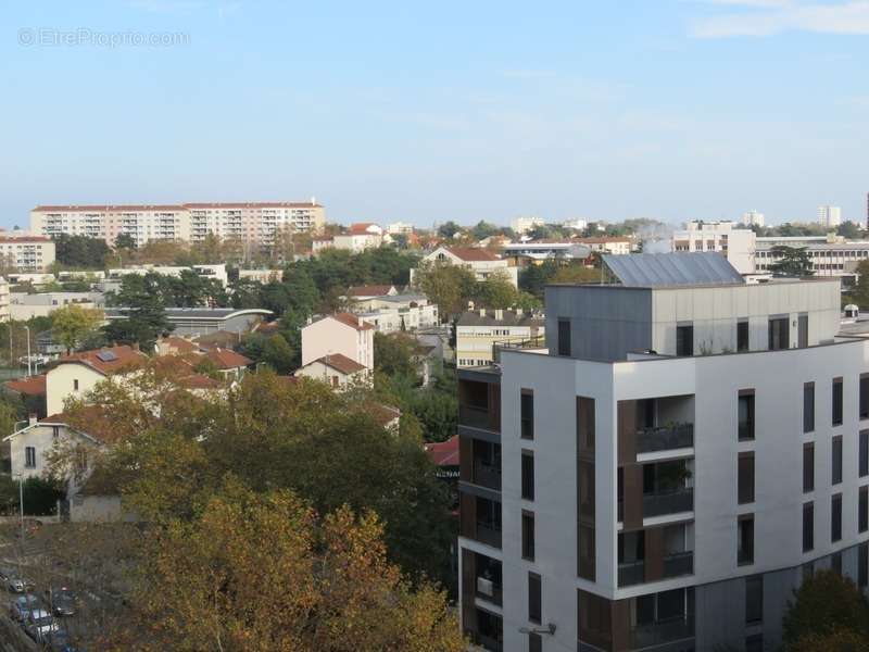 Appartement à LYON-8E