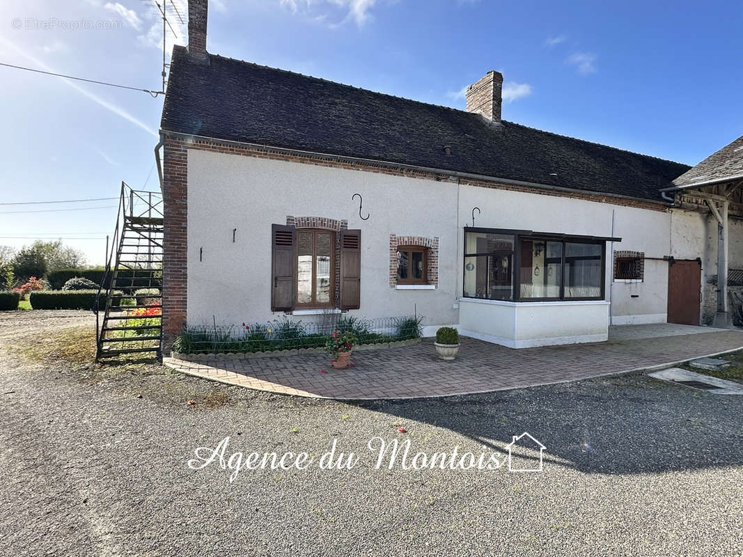 Maison à DONNEMARIE-DONTILLY