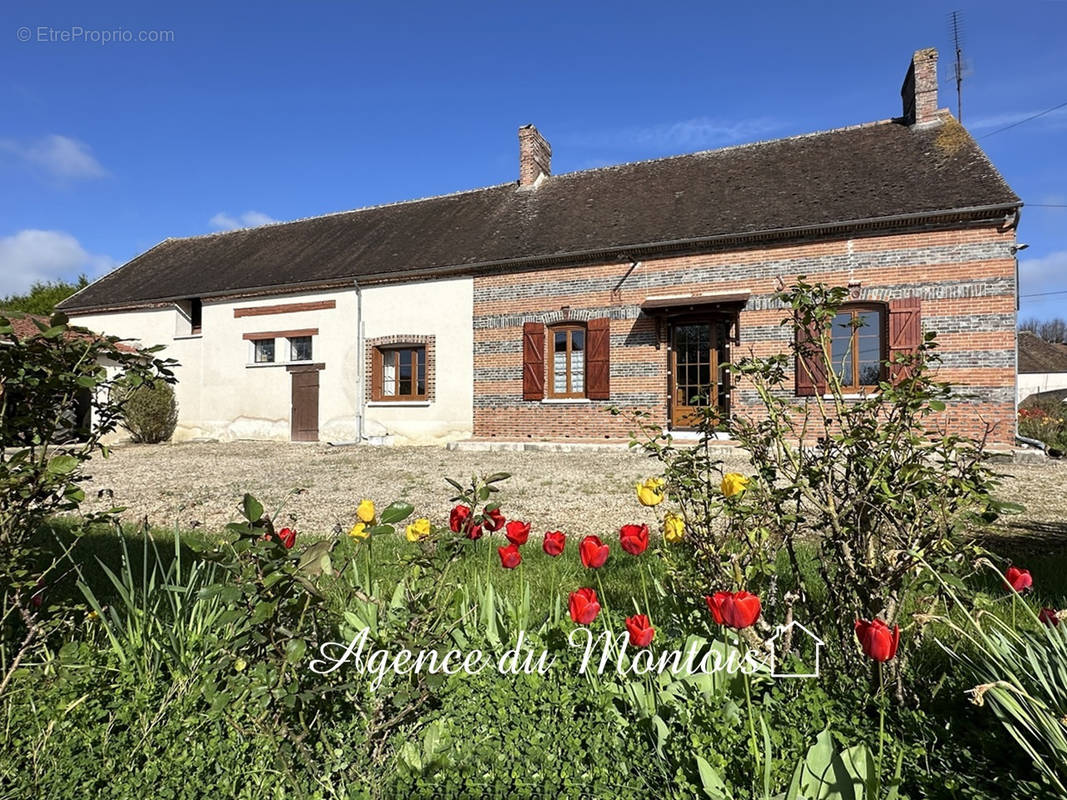 Maison à DONNEMARIE-DONTILLY