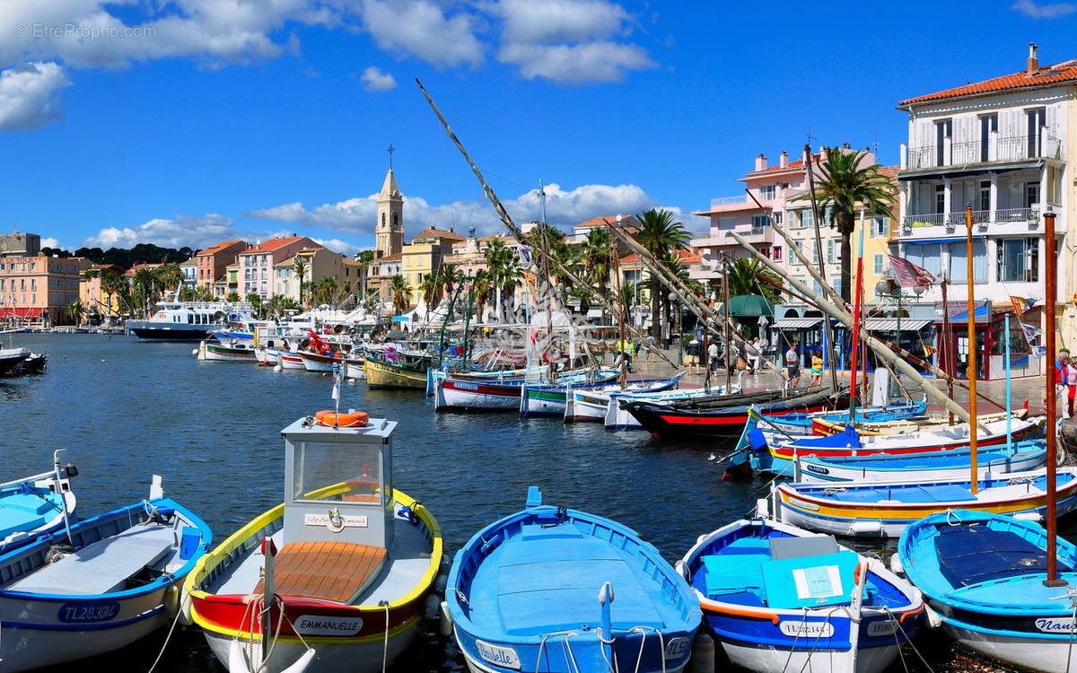 Commerce à SANARY-SUR-MER