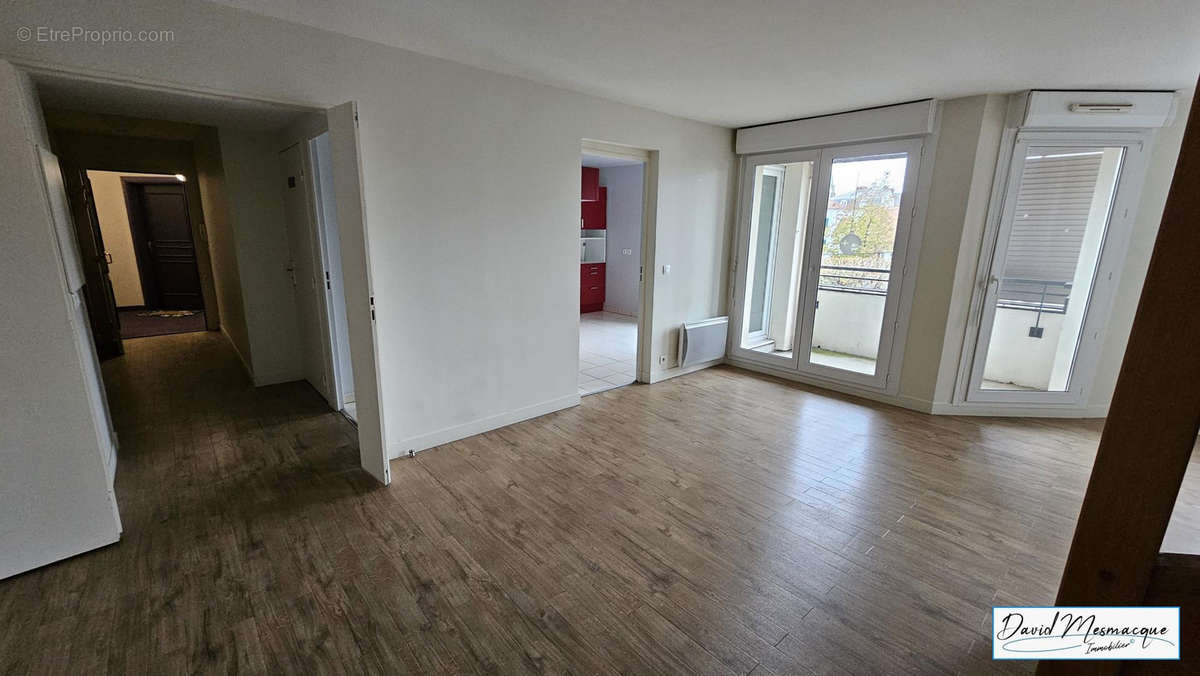 Appartement à LES MUREAUX