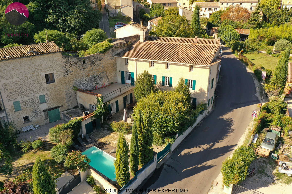 Maison à MORMOIRON