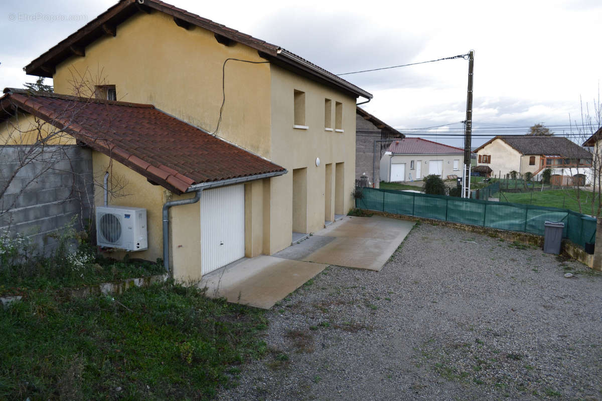 Maison à BOURGOIN-JALLIEU