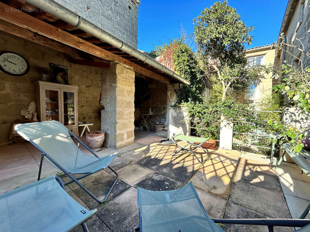 Maison à SAINT-QUENTIN-LA-POTERIE