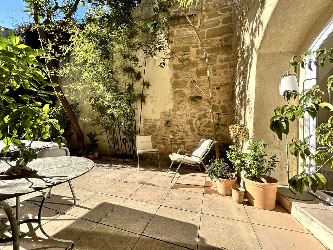 Maison à SAINT-QUENTIN-LA-POTERIE