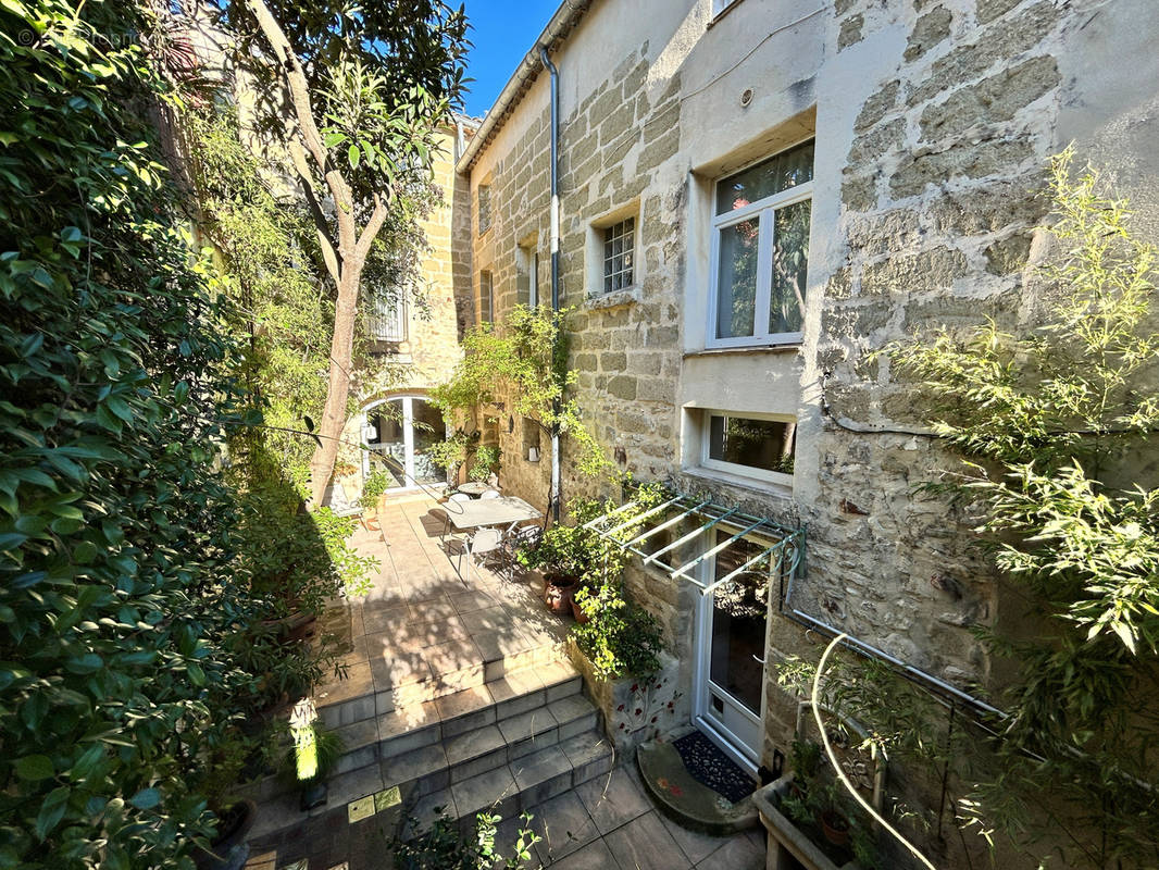 Maison à SAINT-QUENTIN-LA-POTERIE