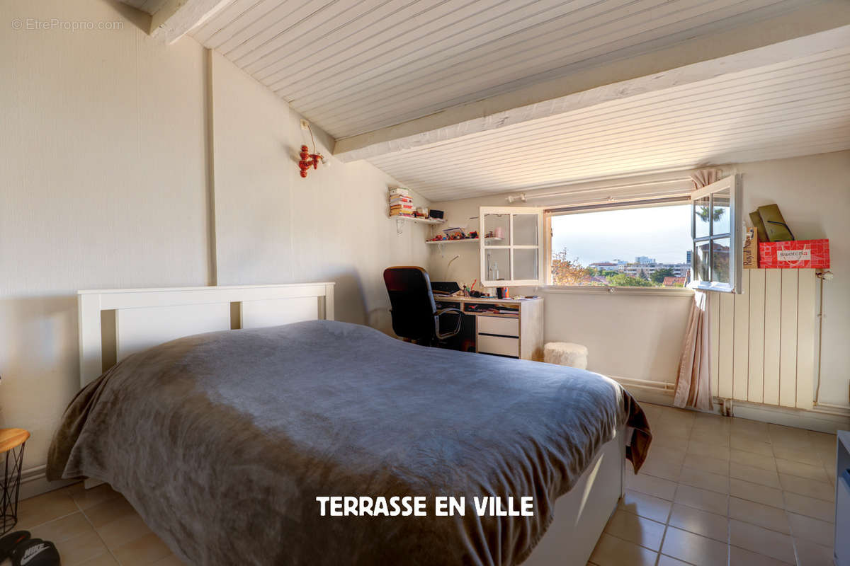 Appartement à MARSEILLE-12E