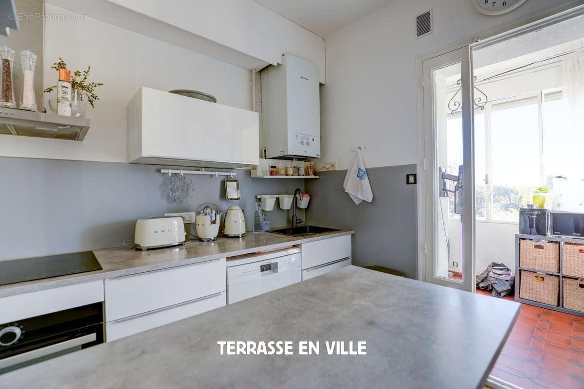 Appartement à MARSEILLE-12E