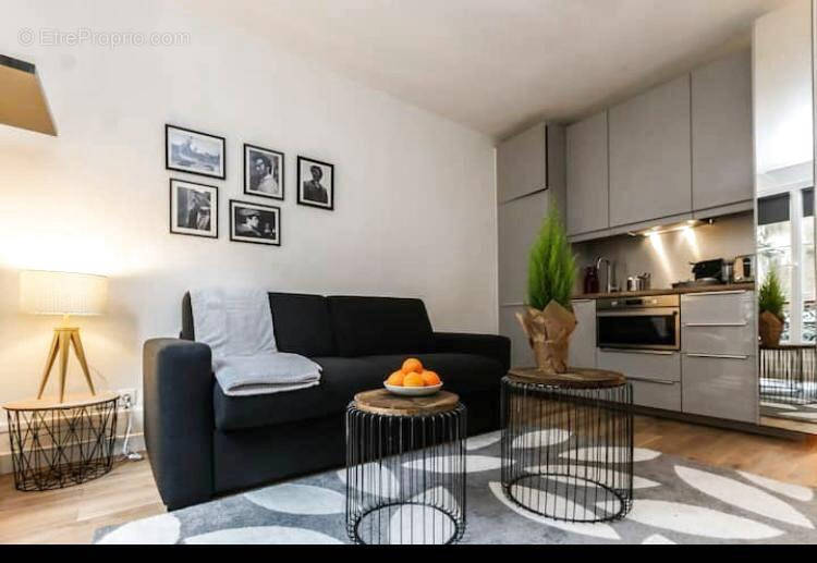 Appartement à PARIS-10E