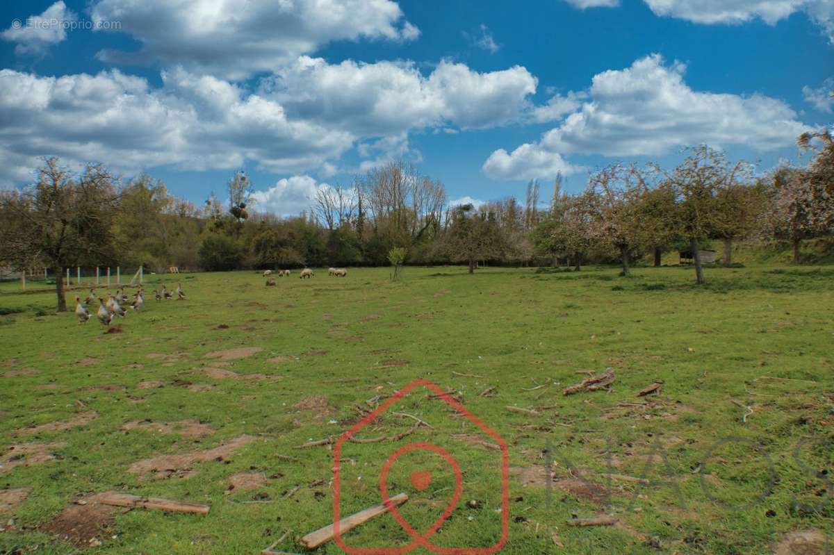 Terrain à SAINT-MARTIN-LE-GAILLARD