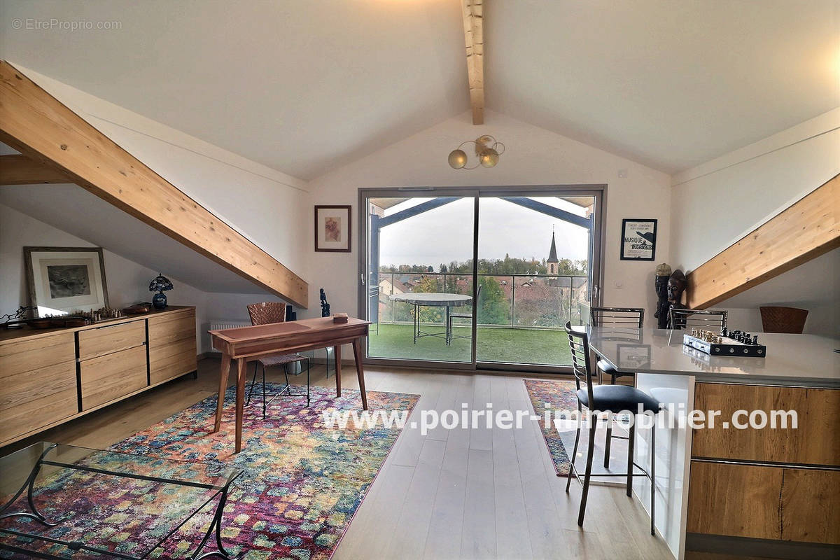 Appartement à ANTHY-SUR-LEMAN