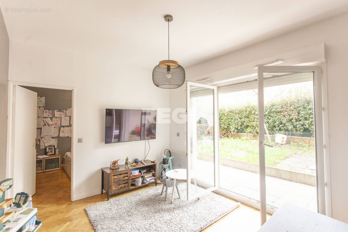 Appartement à NANTERRE