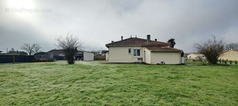 Maison à BRAUD-ET-SAINT-LOUIS