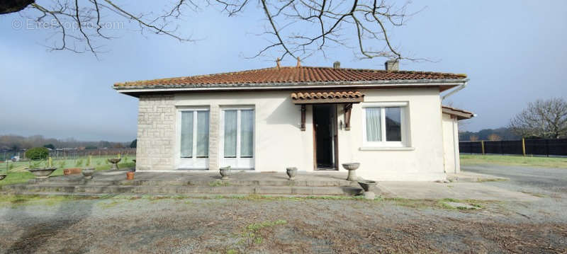 Maison à BRAUD-ET-SAINT-LOUIS