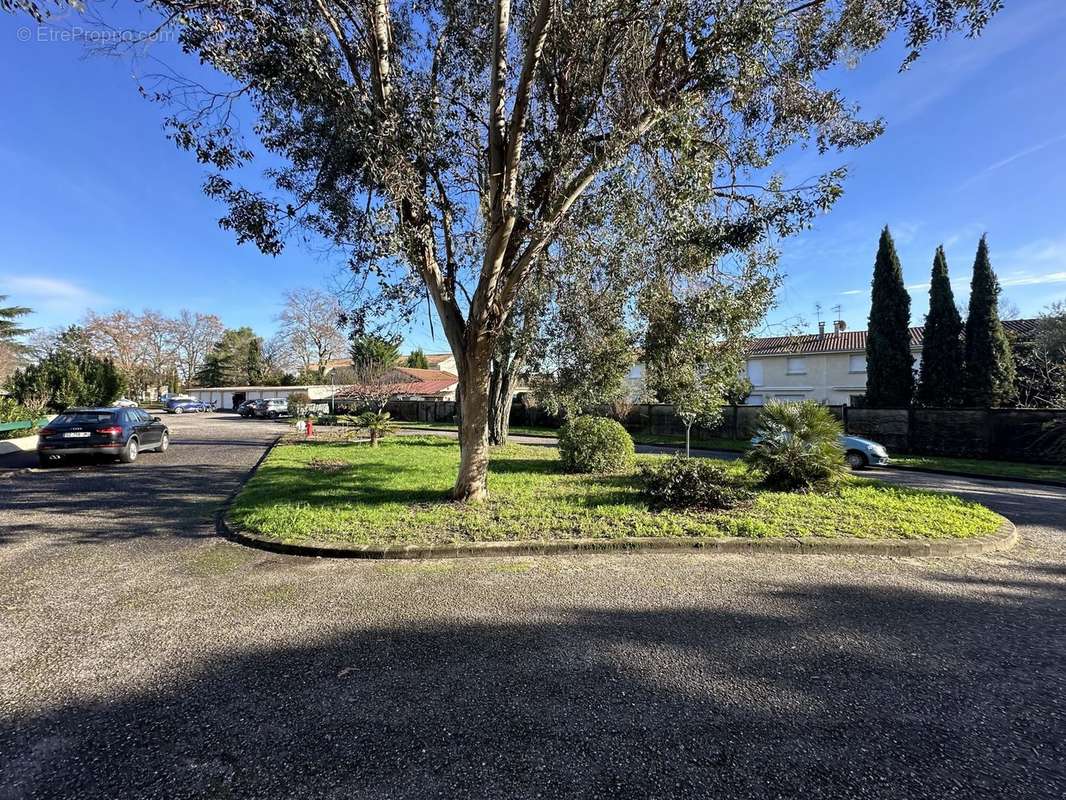 JARDIN DE LA RÉSIDENCE - Appartement à MERIGNAC