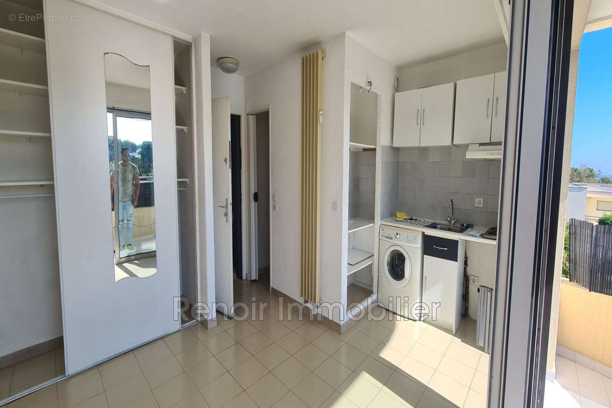 Appartement à VILLENEUVE-LOUBET