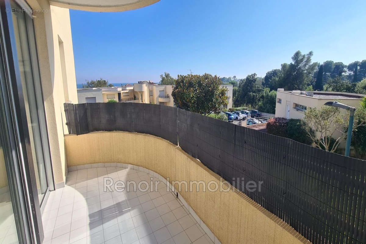 Appartement à VILLENEUVE-LOUBET