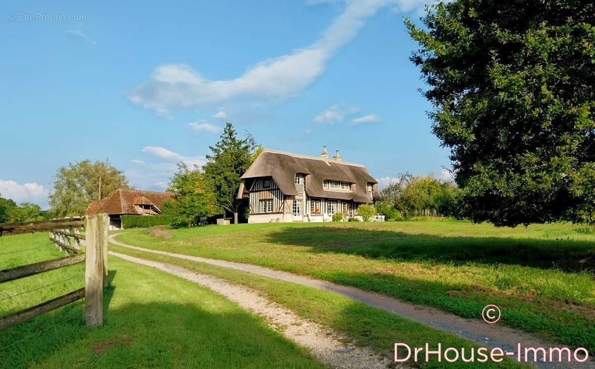 Maison à SAINT-PIERRE-SUR-DIVES