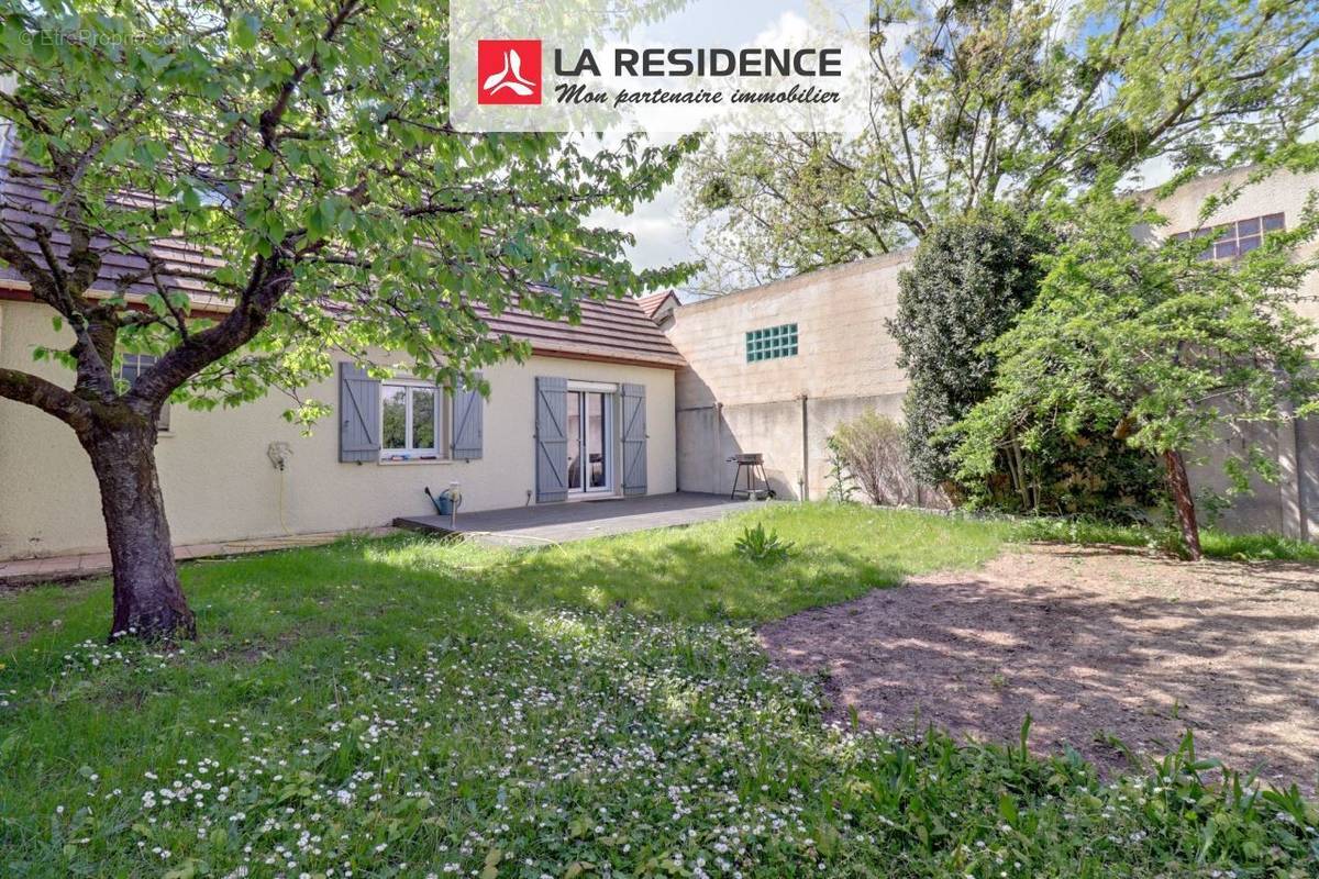 Maison à CARRIERES-SOUS-POISSY